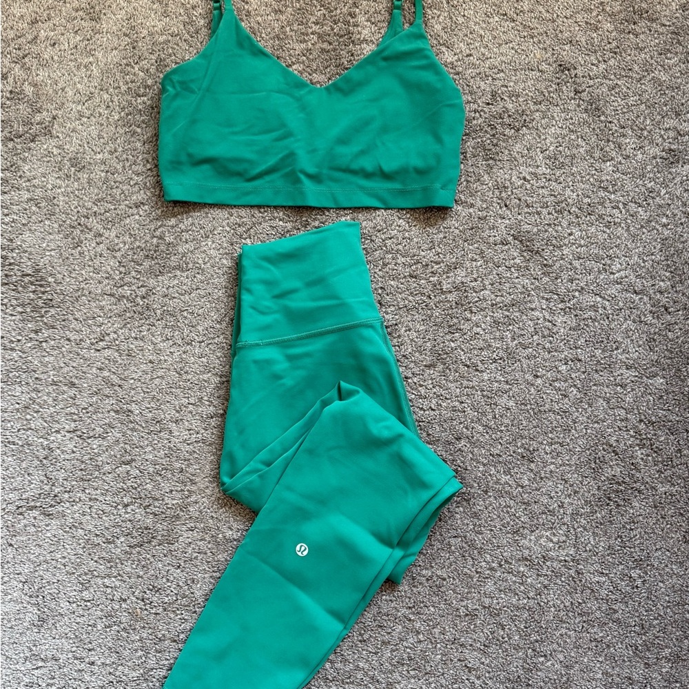 Lululemon Sports Bra and Leggings Set